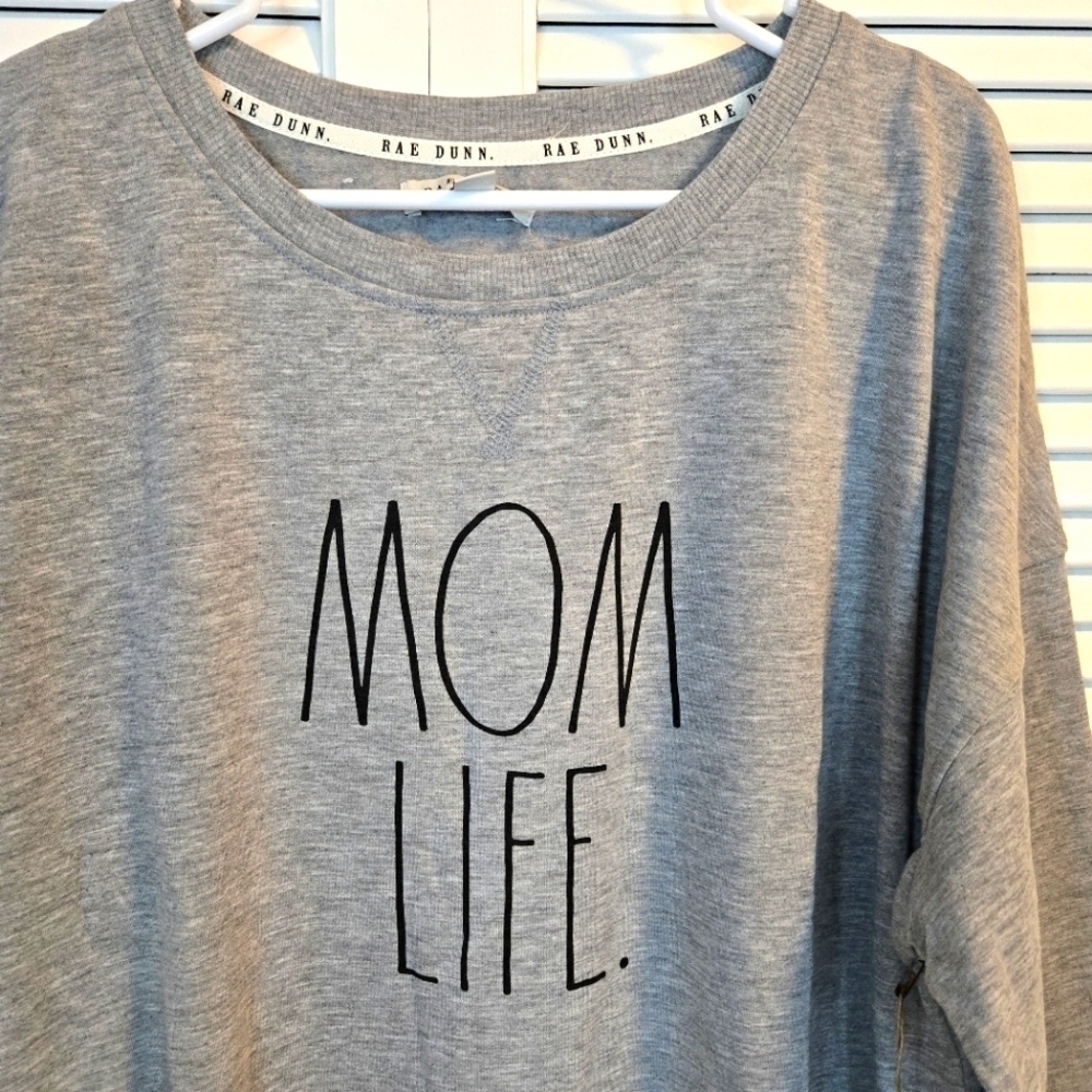 Rae Dunn OVERSIZED Sweatshirt “MOM LIFE” Gray 1X NWT MSP$68